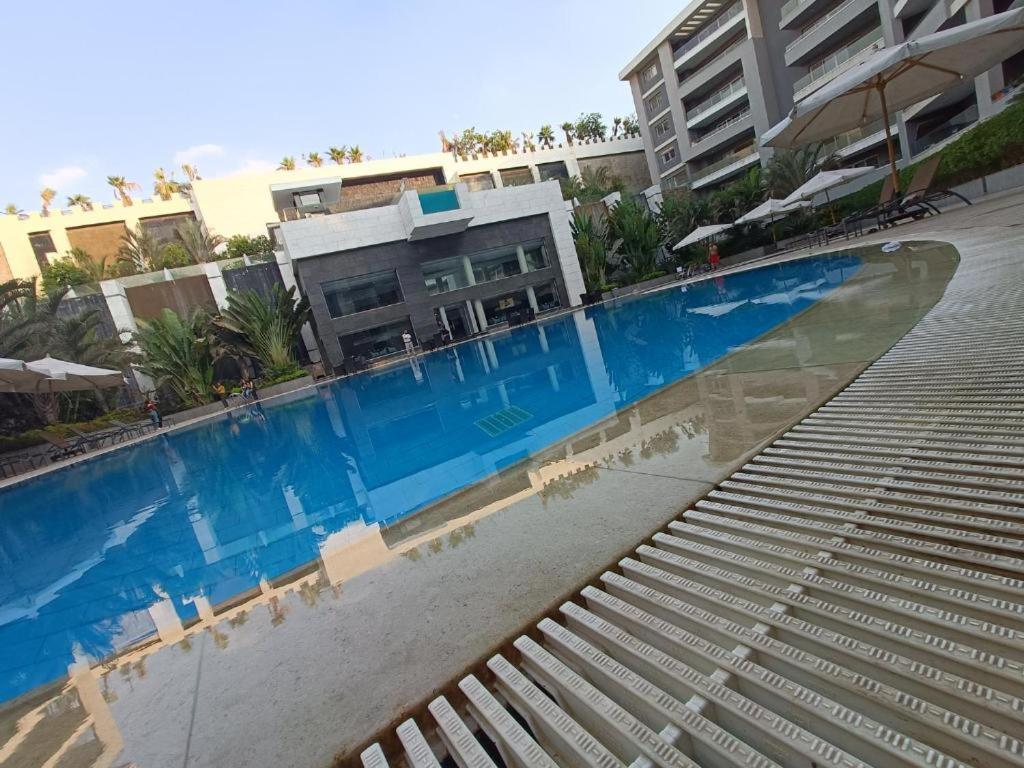 Parkside Boutique 3 Bbr Serviced Apartment - Ocean Blue - Near Airport Kairo Exterior foto