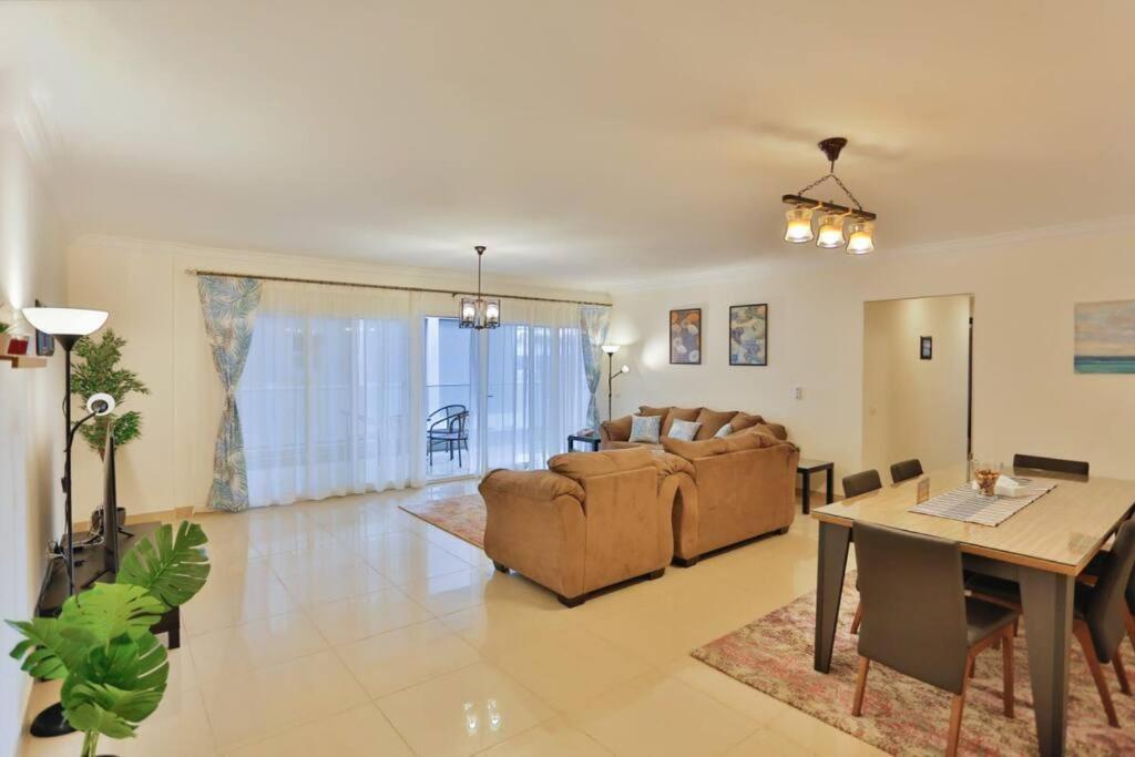 Parkside Boutique 3 Bbr Serviced Apartment - Ocean Blue - Near Airport Kairo Exterior foto